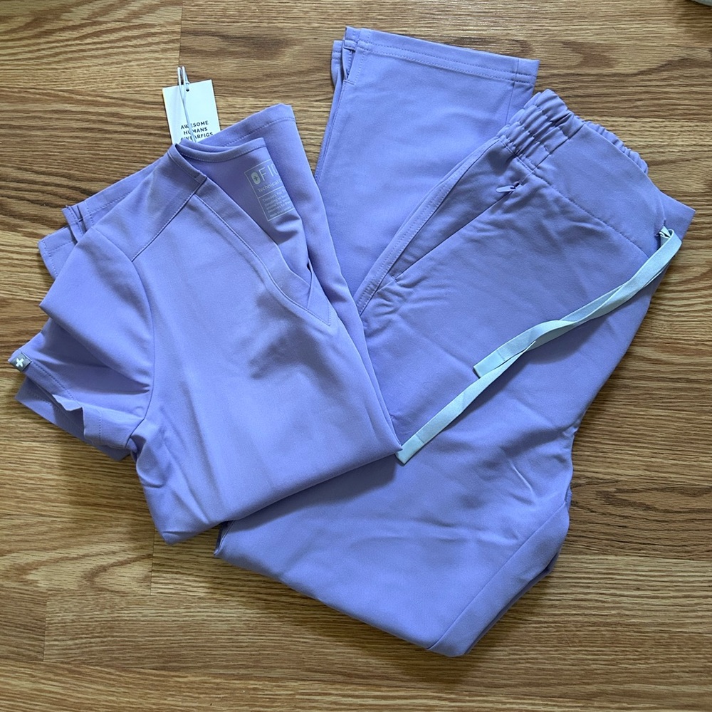 Figs Scrub Set NWT - image 1